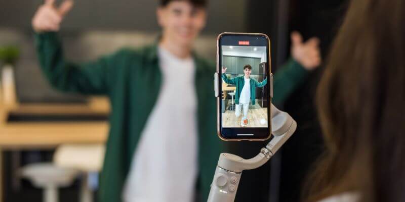 Mikä on influencer? – Avain moderniin vaikuttajamarkkinointiin